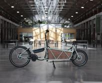 Cycles du Midi annonce le lancement de son premier vélo-cargo biporteur, décliné en version musculaire et électrique. (photo Cycles du Midi) 