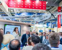 "Première région aéronautique et spatiale d’Europe, l’Occitanie concentre plus de 80 000 emplois dans la filière, des leaders mondiaux, des PME innovantes, des centres de recherche et de formation d’excellence." affirme Carole Delga, présidente de la région Occitanie. (Photo Région Occitanie / Léo Arcangeli)