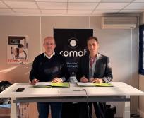 Ludovic Daudois, CEO de COMAT et Julien Chouillou, CEO de Satlantis France. (Photo Félicette Agency)