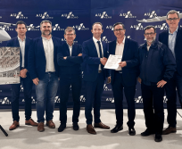 Signature du permis de construire Aura Factory le19 mars 2026. (Photo Aura Aero)