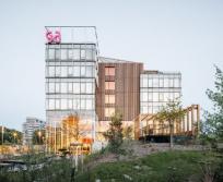 GA Smart Building s’appuie sur un modèle industriel unique en France, avec neuf usines réparties sur le territoire – dont trois dédiées au bois via Ossabois – pour concevoir et assembler des bâtiments durables, performants et bas carbone. (Photo GA Smart Building)