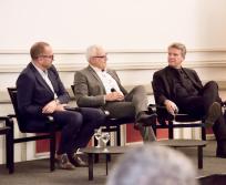 De gauche à droite : Jean-Christophe Zerbini, directeur général de l’Agence du Numérique en Santé, Alain Di Crescenzo, président de la CCI France et Arnaud Montebourg, ancien Ministre de l’Économie, du Redressement productif et du Numérique. (Photo KELEO Solutions) 