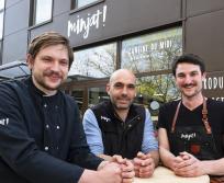 Anton Dmitriev, David Pagès et Cyril Picot, les trois associés de Minjat!, ont dû rapidement trouver les clés pour rebondir après l'incendie de leur magasin en mai 2023. (Photo : Arthur Perse)