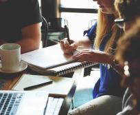 En Occitanie, l’apprentissage marque le pas : –5,3 % de contrats au 1er semestre 2025, une alerte forte pour une filière pourtant essentielle à l’insertion des jeunes. (Photo Pixabay)