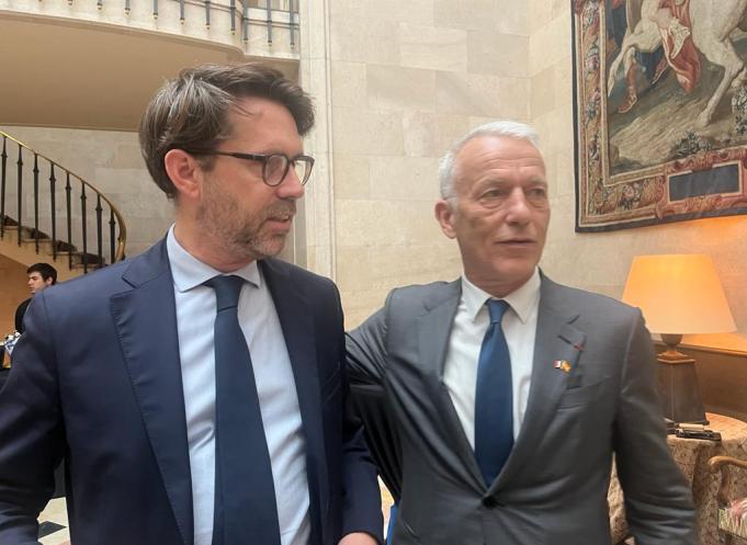 Pierre-Olivier Nau, président du Medef de Haute-Garonne (à gauche) et Patrick Martin, président du Medef (à droite) veulent désormais une traduction dans la loi sur ce sujet des congés payés pris pendant un arrêt-maladie. (Photo : Medef de Haute-Garonne)