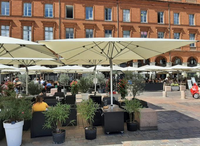 A Toulouse, le Medef, l'Umih, la CPME et la CCI montent au créneau contre l'augmentation de la redevance des terrasses. (Photo : Anthony Assémat - Entreprises Occitanie)