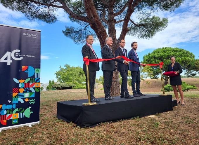 Depuis 40 ans, Thales Alenia Space continue de jouer un rôle central dans l'industrie spatiale tout en intensifiant sa collaboration avec la ville de Toulouse et en soutenant le développement de la région.(Photo : Dorian Alinaghi Entreprises Occitanie)