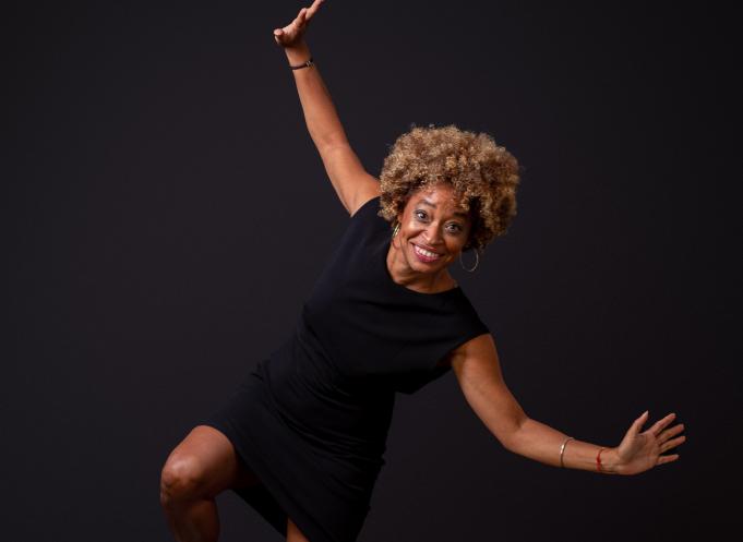 Aurélie Moure a créé un one-woman-show autour de la Qualité de vie au travail (QVT). La première date de spectacle se déroulera au Théâtre de la Comédie du Mas du Pont, au Crès (Hérault), mardi 26 novembre 2024. (Photo : Aurélie Moure)