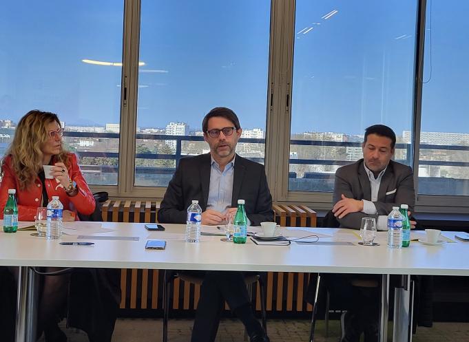 De gauche à droite : Valérie Jimenez, présidente déléguée du Medef Haute-Garonne, Pierre-Olivier Nau, président du Medef Haute-Garonne, et Thomas Fantini, vice-Président du Medef Haute-Garonne. (Photo Dorian Alinaghi Entreprises Occitnaie)