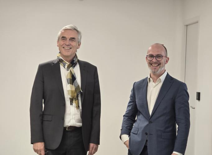 De gauche à droite : Eric de Saintignon, directeur général et Nicolas Capet, président et fondateur d'Anywaves. (Photo Dorian Alinaghi Entreprises Occitanie)