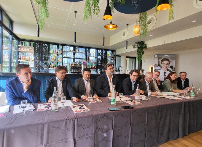 Le président du Medef Haute-Garonne, Pierre-Olivier Nau, était entouré des représentants des principales branches professionnelles du département, venus détailler « signaux forts et signaux faibles » de la conjoncture et formuler leurs priorités pour la période à venir. (Photo Dorian Alinaghi Entreprises Occitanie)