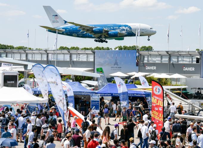 En 2019, le Salon du Bourget avait conduit à la signature de 140 milliards de dollars de contrats et avait accueilli 316 000 visiteurs. (Photo : SIAE)