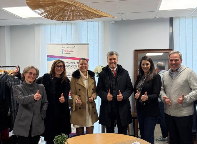 Les 138 kilos de vêtements collectés seront remis à des candidates et candidats accompagnés par La Cravate Solidaire Toulouse, pour aborder leurs entretiens avec confiance et égalité. (Photo La Cravate solidaire)