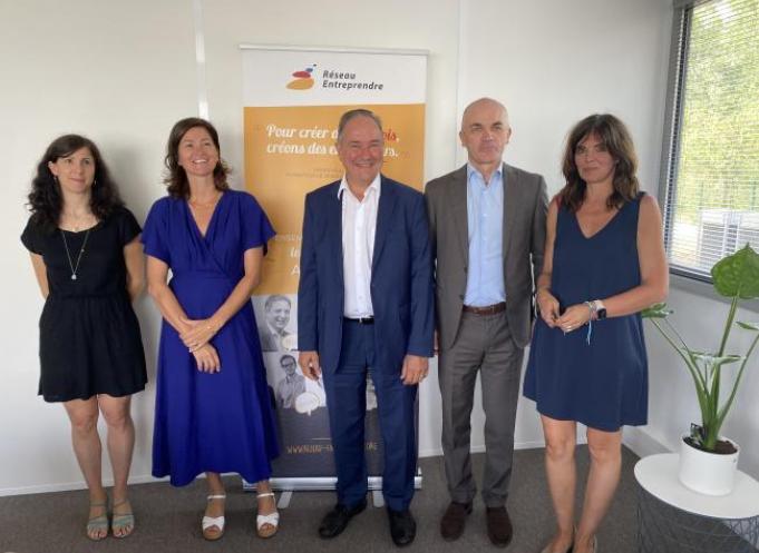 Céline Trastet, Laurence Arnould, Jean-François Battesti, Olivier Lamarque et Marie-Laure Ricard-Goguery, du Réseau Entreprendre. 