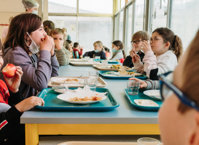 Avec plus de 3 000 restaurants collectifs labellisés, Ecocert « En Cuisine » trace la voie d’une alimentation plus saine et durable. (Photo Ecocert) 