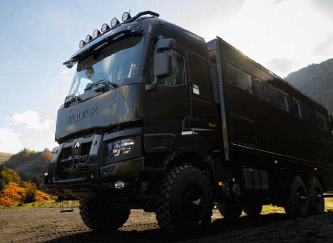 Chaque Kodiak est unique, fabriqué en série ultra-limitée. De 18 à 36 mois de production pour un prix à partir de 900 000 €. (Photo R-Truck France)