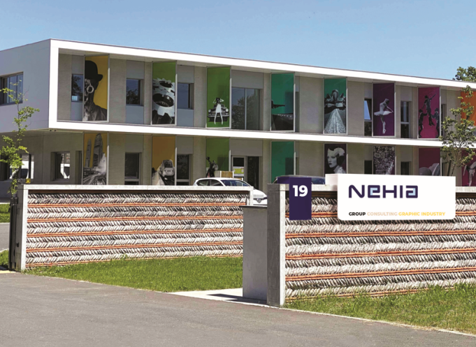 Au sein des ateliers de NEHIA, la production et l’innovation avancent de concert, portées par des équipes qui préparent l’extension du site toulousain et la montée en puissance industrielle prévue en 2026. (Nehia Group)