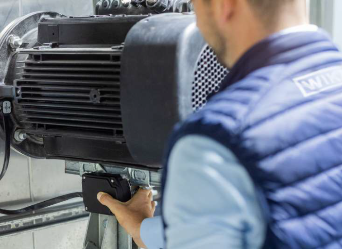 Les instruments multi-capteurs Asystom captent les signaux acoustiques et de vibrations. (Photo WIKA)