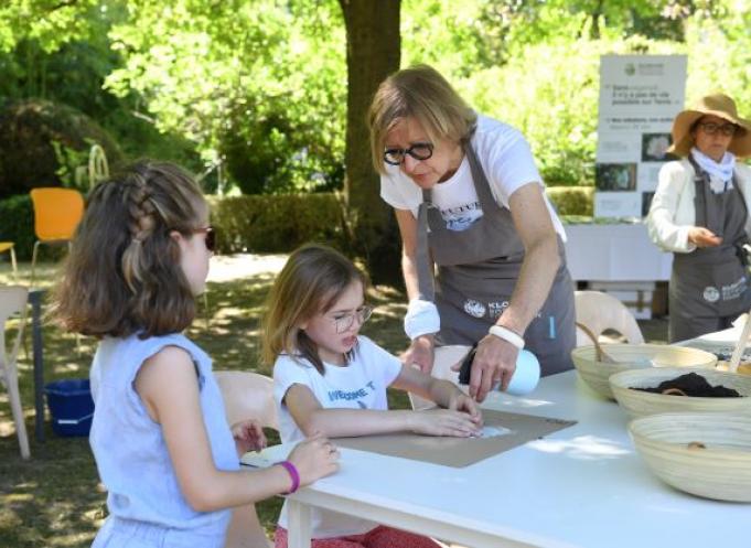 Du 8 au 11 juillet, des animations étaient organisées pour fêter les 60 ans du groupe Pierre Fabre, sur le site de la Michonne, à Castre. 5000 visiteurs sur trois jours, guidés par 200 volontaires de l'entreprise.  photo : Groupe Pierre Fabre. 