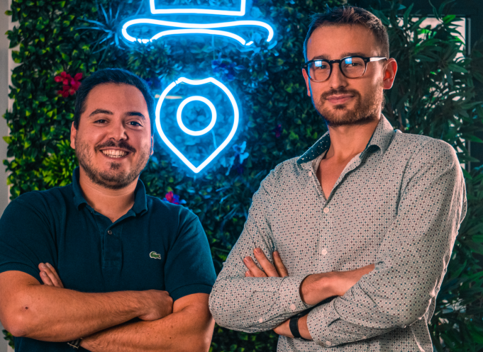Maxime Lagreze et Grégory Muratorio, les co-fondateurs d'Henri Trip, créateur de guides de voyage personnalisés. (Photo : Henri Trip)
