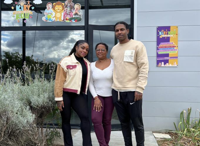 De gauche à droite : Lauwencia Gauthierot (directrice de réseau et bras droit de Marie-Claude Gauthierot, fondatrice et superviseuse du réseau de micro-crèche Kirykou depuis 2016) et Dimitri Gauthierot (directeur et développeur du réseau). (Photo : Kirykou 3)