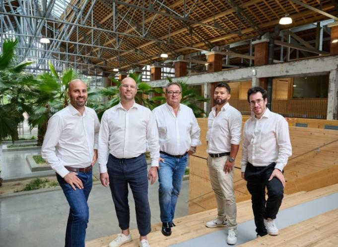 Julien Chollet, directeur commercial, Julien Haure, président, Jean-Pierre Mader, Luis Urday, directeur technique et trading et Dan Cabrol, responsable R&D et ingénierie . (Photo Bohr Energie)