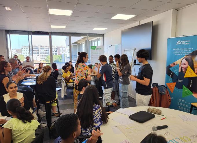 A Toulouse, les jeunes ont présenté des projets pour un bâtiment durable, dans les locaux de la FFB de Haute-Garonne. (Photo Dorian Alinaghi - Entreprises Occitanie)