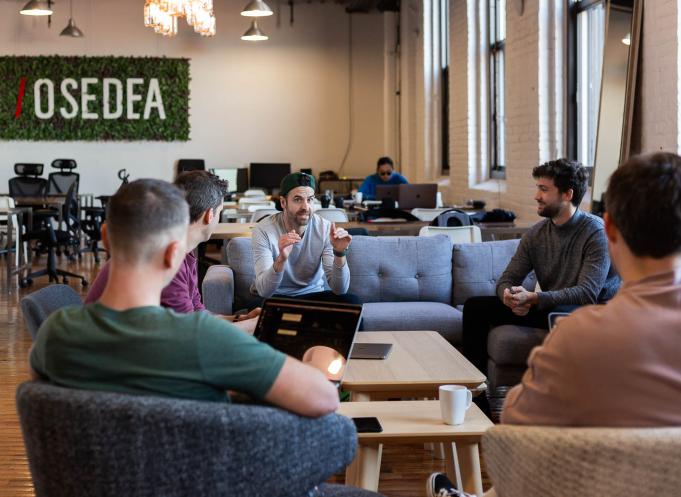 La société canadienne Osedea, spécialiste des solutions numériques sur-mesure, qui a ouvert un bureau à Toulouse, propose notamment 15 000 euros aux salariés qui connaissent des problèmes pour fonder une famille. (Photo : Osedea)