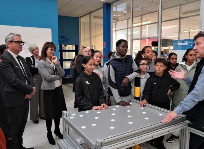 En 2023, ce sont près de 2 700 élèves qui, grâce à 35 actions diverses, ont pu profiter de ces expériences de découverte, renforçant ainsi le lien entre le système éducatif et l’entreprise. (Photo : Mathieu Bianne - Medef Occitanie)