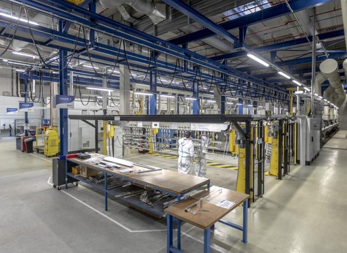 Avec 300 collaborateurs, 4 sites industriels (dont un en Hongrie), et un objectif de 40 millions d'euros de chiffre d’affaires en 2028, le groupe affiche une stratégie résolument tournée vers l’avenir de l’aéronautique.