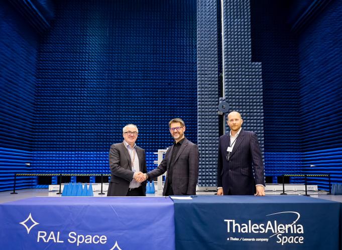 Thales Alenia Space a réalisé un chiffre d'affaires d’environ 2,2 milliards d’euros en 2022 et emploie environ 8500 personnes dans 10 pays, avec 17 sites  en Europe et une usine aux États-Unis. (Photo : Thalès Alenia Space) 