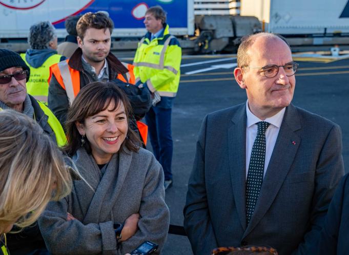 Carole Delga,  présidente de la Région Occitanie / Pyrénées-Méditerranée et Jean Castex, PDG du groupe SNCF. (Photo région Occitanie) 