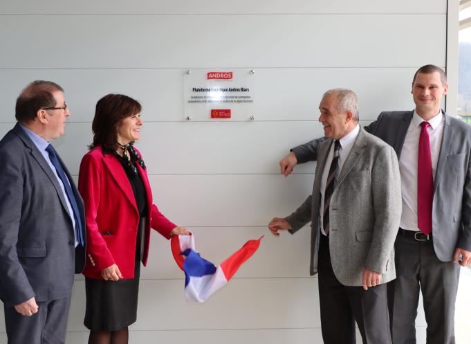Andros, basé dans le Lot (ici lors de l'inauguration de son bâtiment de stockage logistique en mars 2020 en présence de Carole Delga, présidente de la Région Occitanie), fait partie du Top 30 des marques préférées des Français en 2024. (Photo : Région Occitanie)