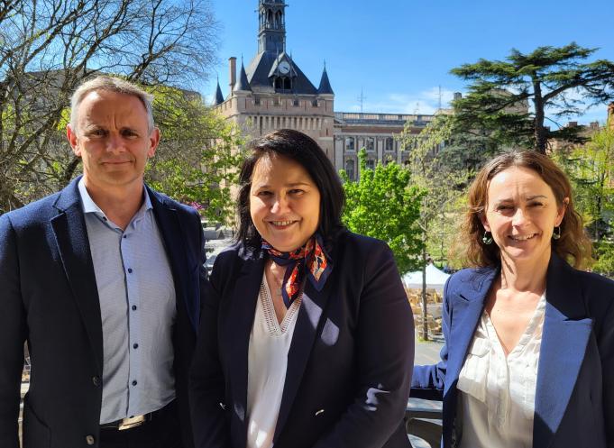 Cyrille Longuépée, la déléguée régionale de l'Apec en Occitanie (au centre), annonce une progression de 12% des recrutements de cadres dans notre région en 2023. (Photo : Anthony Assémat - Entreprises Occitanie)