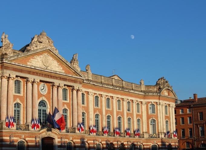Toulouse améliore sa position dans le classement 2024 de l’ICCA, passant de la 4e à la 3e place des villes françaises accueillant des congrès. À l’échelle mondiale, la ville gagne 8 places pour se classer 76e, tandis qu’en Europe, elle progresse de 6 places, atteignant la 46e position. (Photo Pixabay)