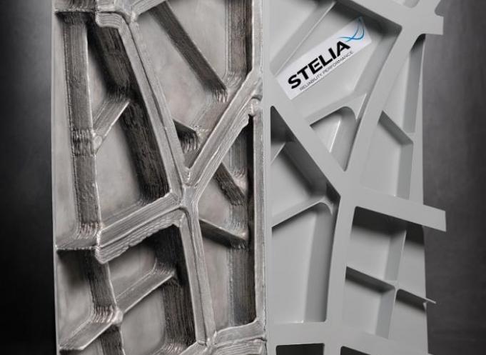 d’une dimension de 1 m², a été réalisé sur un moyen robotisé, par dépôt de fil aluminium fusionné par arc électrique (WAAM - Wire Arc Additive Manufacturing)