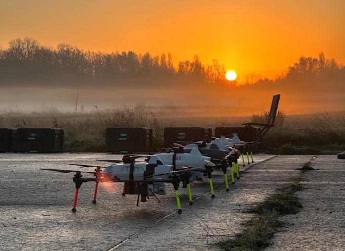 Avec une flotte opérationnelle de plusieurs milliers de drones, l'entreprise, implantée à Toulouse et Marseille, emploie désormais 150 personnes et a réalisé un chiffre d'affaires de plus de 10 millions d'euros en 2023, avec des prévisions de chiffre d'affaires d'environ 30 millions d'euros pour 2024. (Photo Delair)