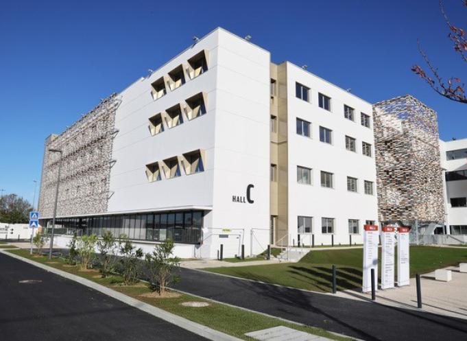 Le 5 janvier prochain, la clinique toulousaine Médipôle Garonne ouvrira un nouveau bâtiment de 6 000 m² répartis sur 4 niveaux, qui accueillera le nouveau service de chirurgie ambulatoire courte « Fast Track », ainsi que des espaces de consultations et, à terme, plus de capacités d’hospitalisation. (Photo Médipôle Garonne)   