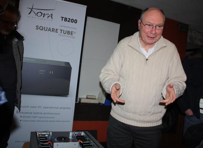 Bruno Vander Elst présentant le Kora TB200 le 2 décembre 2017