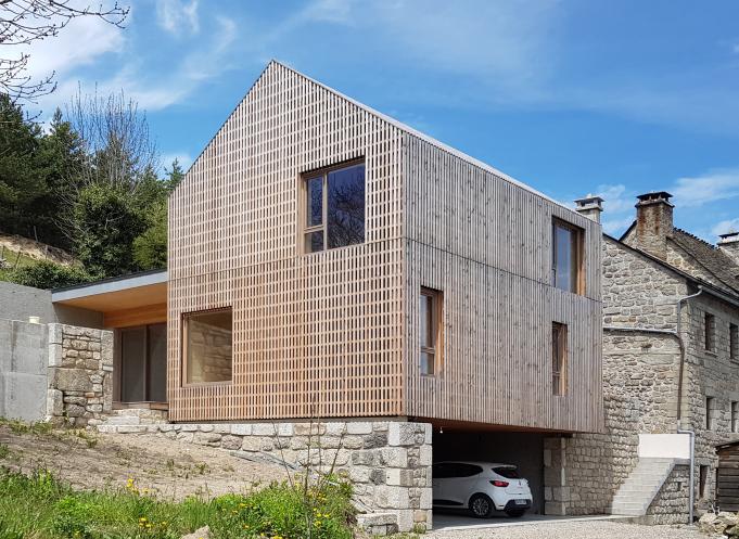 La Maison sur la ruine de Fontans (Lozère) a été récompensée dans la catégorie "Habiter une maison". (Photo : Jean-Marc Priam)