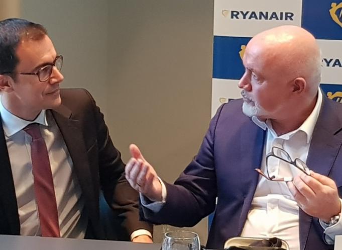 Philippe Crébassa, directeur de l'ATB et David O'Brien, directeur commercial de Ryanair