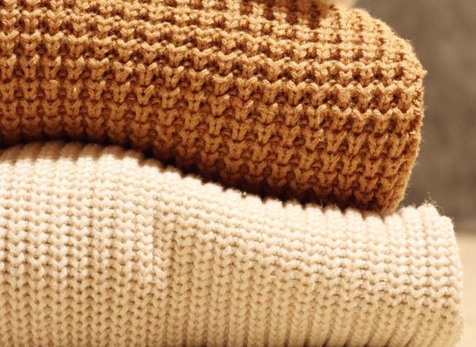 Des ateliers de confection aux centres de tri, la filière textile occitane accélère sa transition écologique, portée par l’ADEME et les acteurs régionaux engagés dans l’éco-conception, le recyclage et la réduction des déchets. (Photo Pixabay)