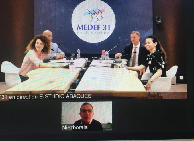 Ce webinaire sur la reprise d'activité sera suivi d'un prochain rendez-vous sur le même format, sur le thème du management. Vidéoconférence organisée avec Abaques Audiovisuel. 
