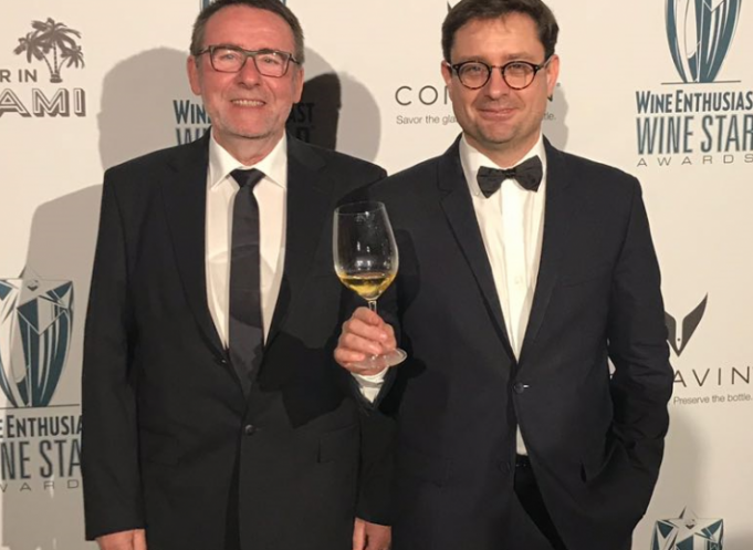 de g à d : Michel Defrances, Co-président de l'interprofession des vins du Sud-ouest et de Paul Fabre, directeur 