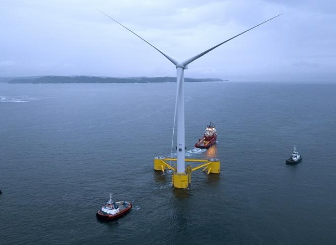 Les flotteurs des éoliennes du projet porté par Engie
