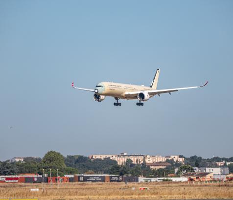Commandes en forte hausse, carnet de 9 222 appareils, montée en cadence industrielle et objectifs annuels confirmés… Le groupe dirigé par Guillaume Faury vise toujours environ 870 livraisons en 2026. (Photo Airbus)