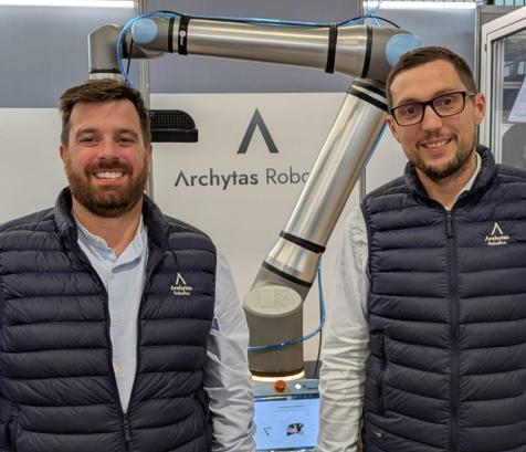 De gauche à droite : Matthieu Luchilo et Stéphane Lasserrade, co-dirigeants de  (Photo Archytas Robotics)