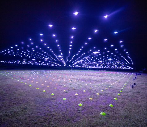 Fondée en 2012 à Toulouse, Drotek s’est imposée sur un marché aussi spectaculaire qu’exigeant : celui des drones professionnels dédiés aux shows lumineux et au vol en essaim. (Photo Drotek)
