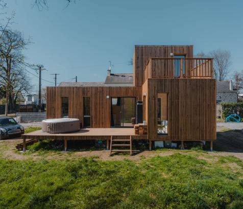 À Montpellier, Greenkub dévoile sa nouvelle application de recommandation destinée aux professionnels de l’habitat. L’objectif : fluidifier les ventes de studios modulaires tout en offrant une rémunération de 2 500 € par vente aux prescripteurs. Une initiative innovante pour faire face aux blocages du marché immobilier et aux tensions sur le foncier. (Photo Greenkub)
