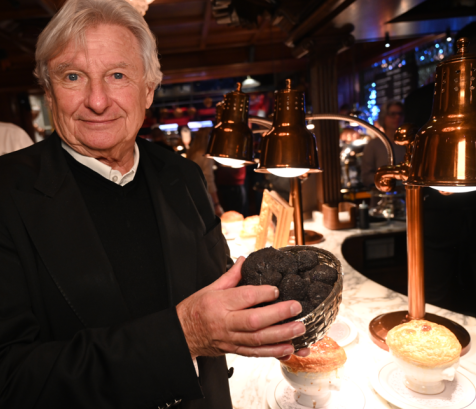 Lancement historique de la truffe à volonté aux Grands Buffets qui deviennent ainsi le seul restaurant à proposer la truffe à volonté dans son menu. (Photo C.Goutorbe)